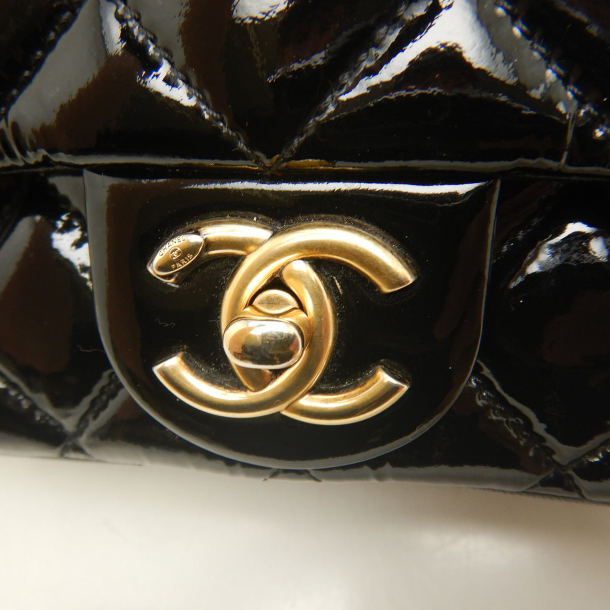 Chanel Matelasse Black Patent Leather Shoulder Bag (Pre-Owned)
