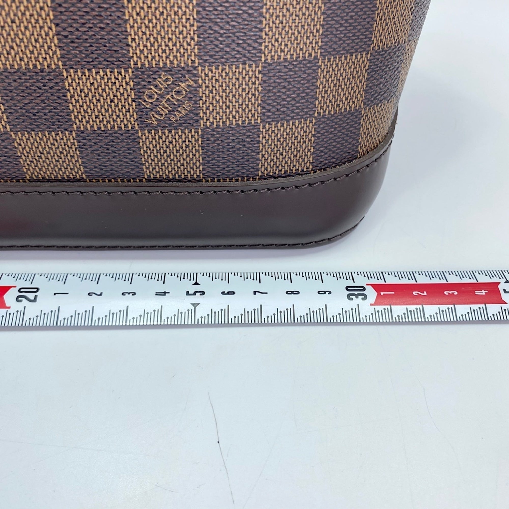Louis Vuitton Brown Handbag (Pre-Owned)
