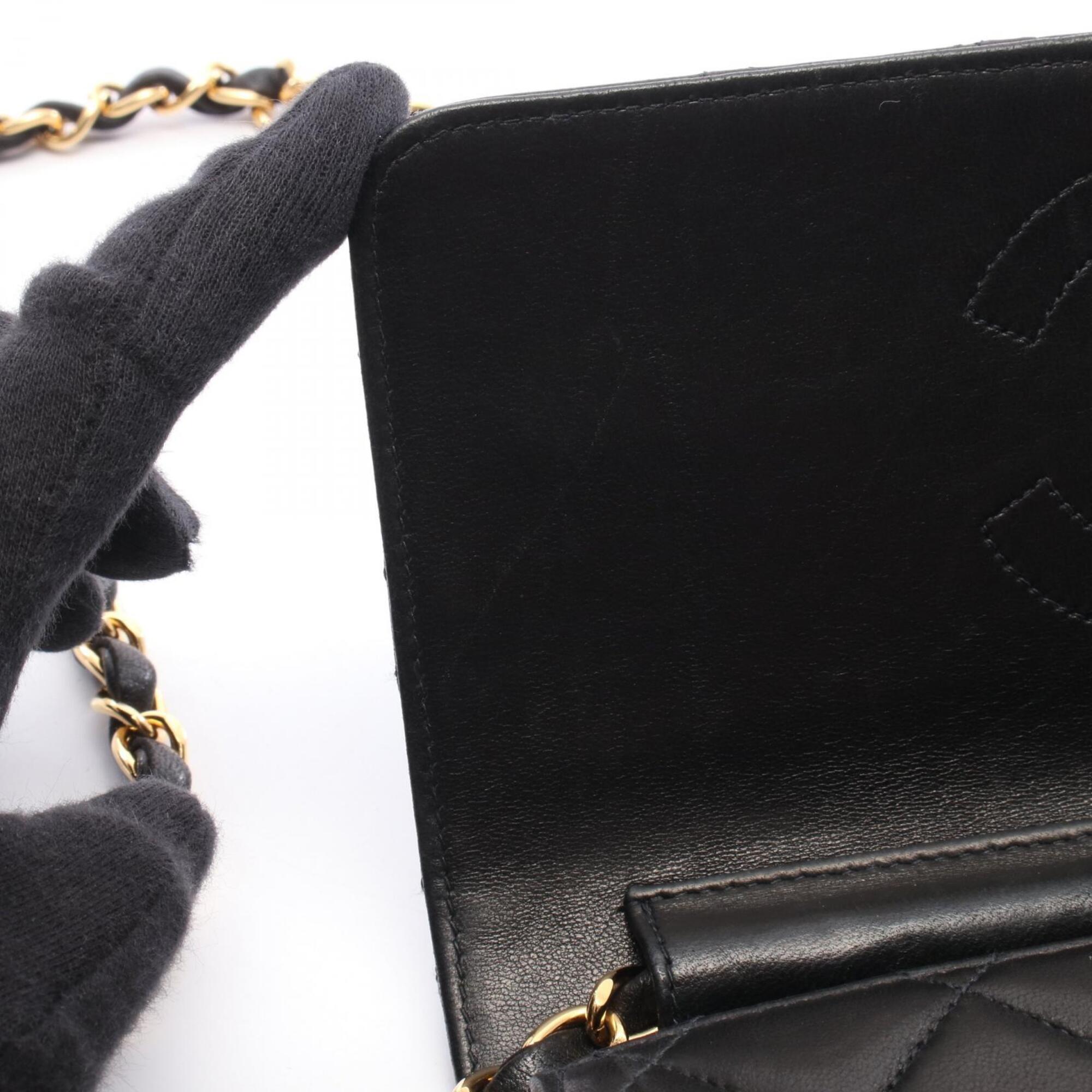 Chanel Black Leather Handbag Shoulder Bag (Pre-Owned)