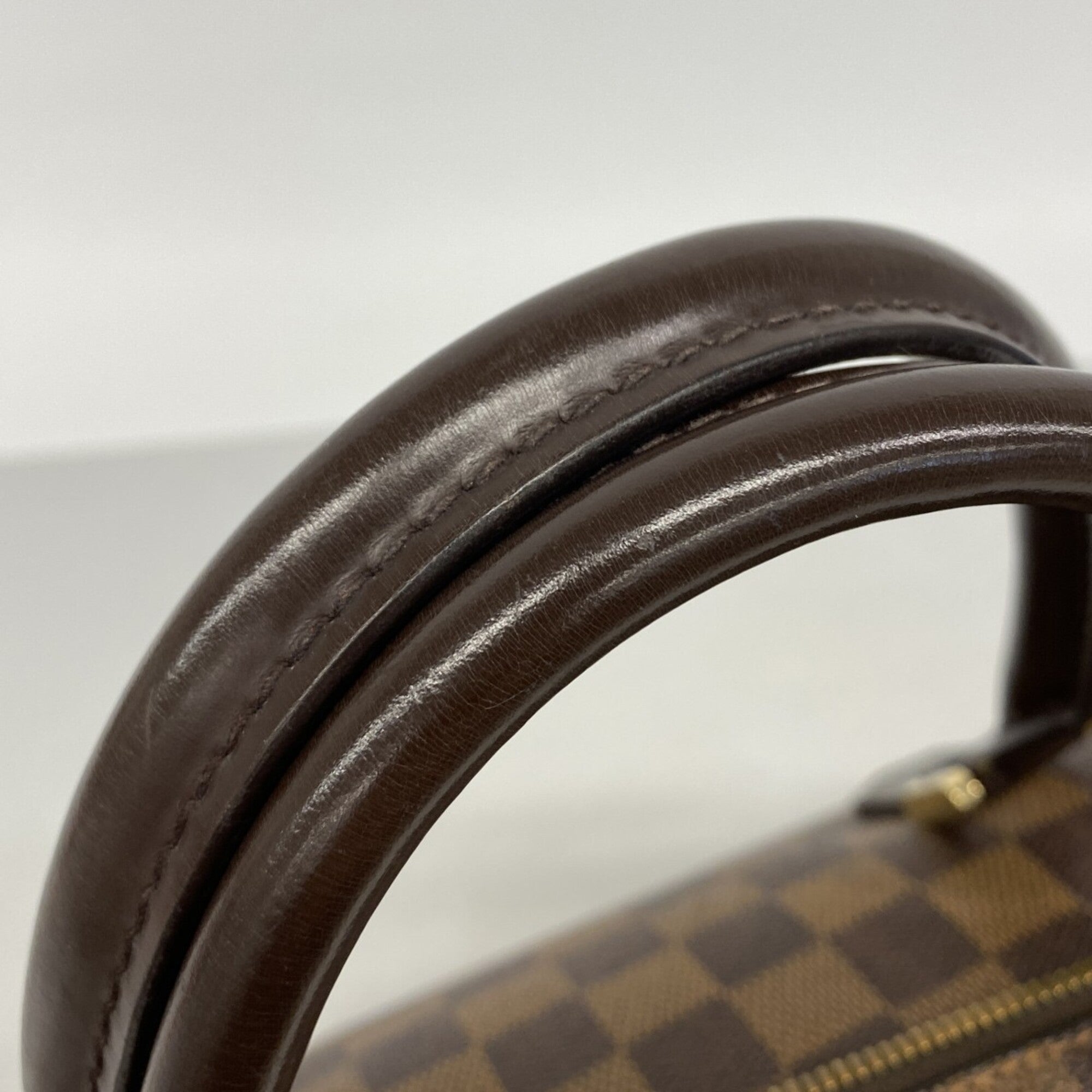 Louis Vuitton Brown Handbag (Pre-Owned)