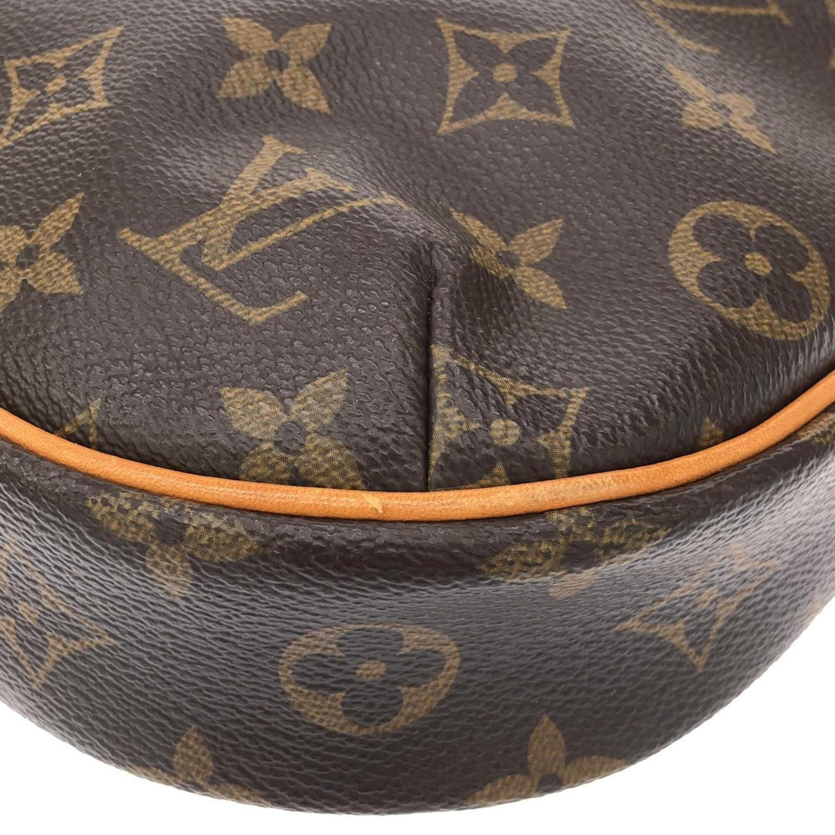 Louis Vuitton Marron Coated Canvas Shoulder Bag (Pre-Owned)