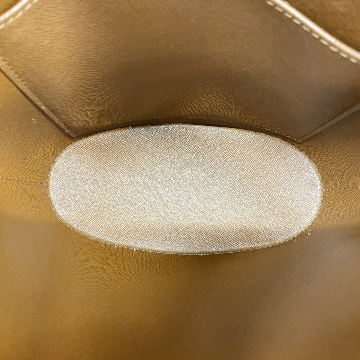Louis Vuitton Brown Shoulder Bag (Pre-Owned)
