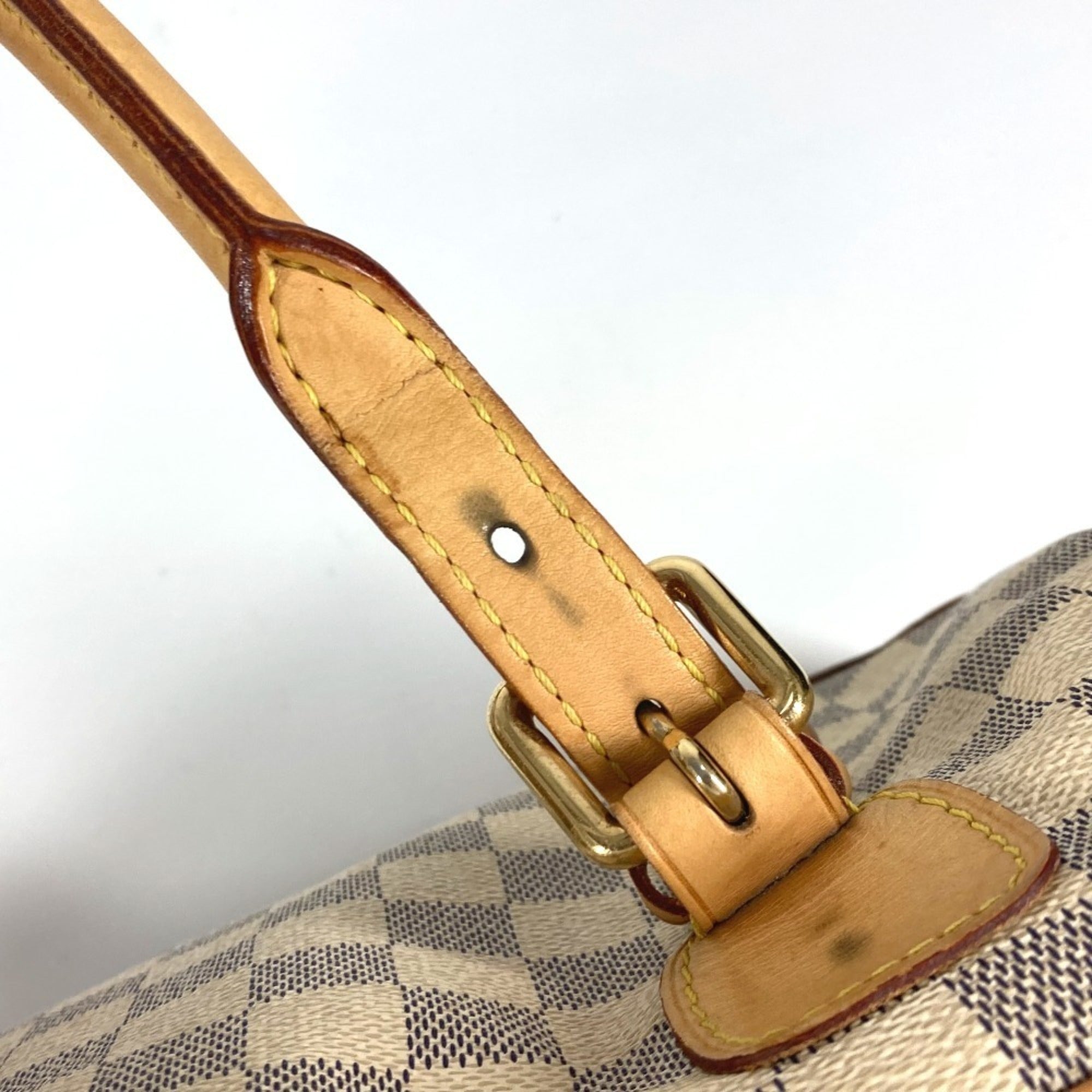 Louis Vuitton White Handbag Tote Bag (Pre-Owned)