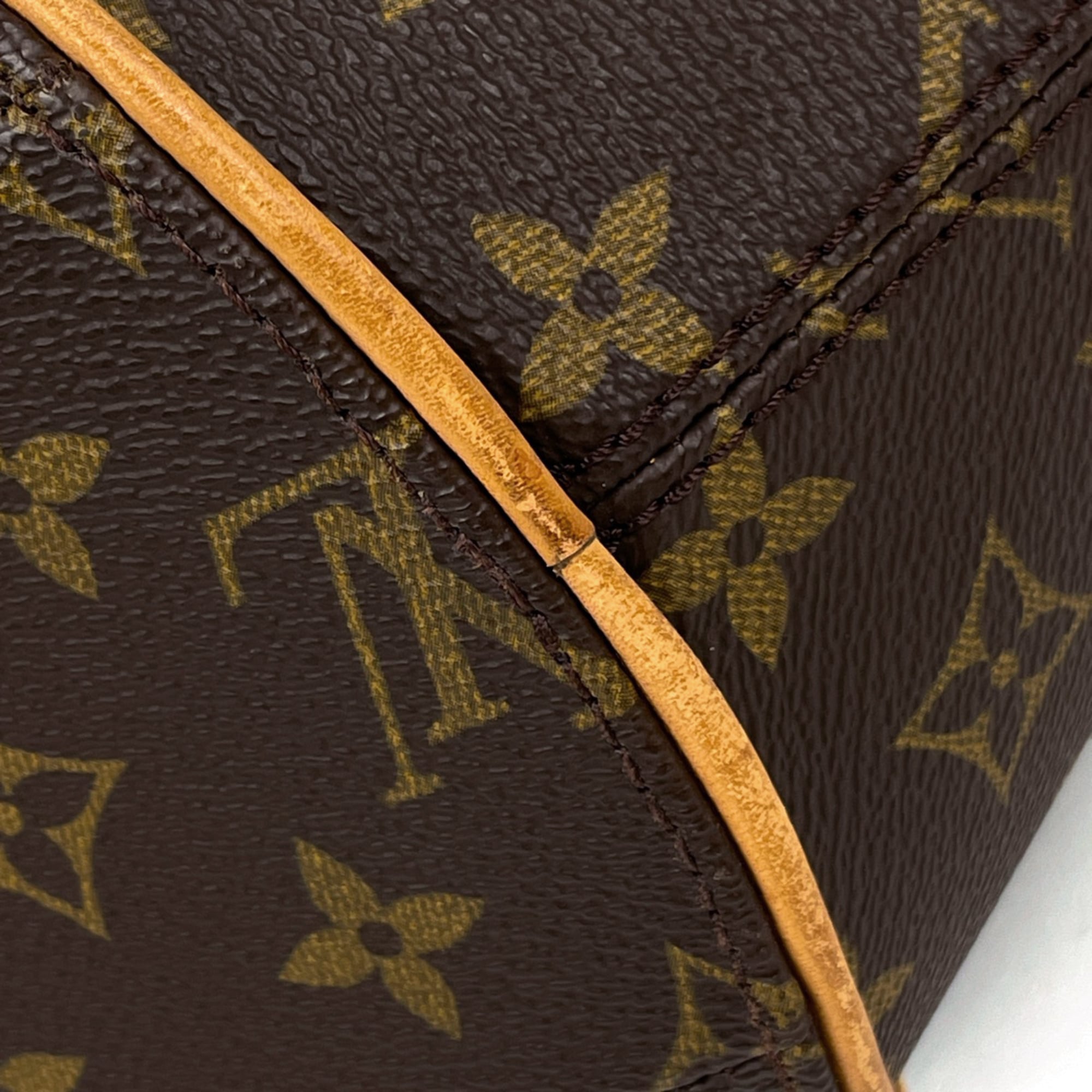 Louis Vuitton Brown Monogram Shoulder Bag (Pre-Owned)