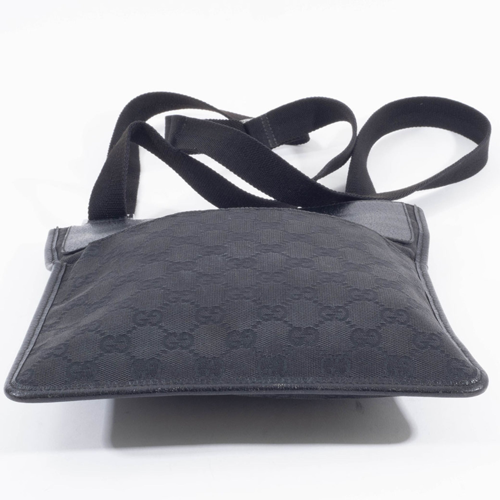 Gucci Gg Canvas Black Gg Canvas Leather Shoulder Bag (Pre-Owned)