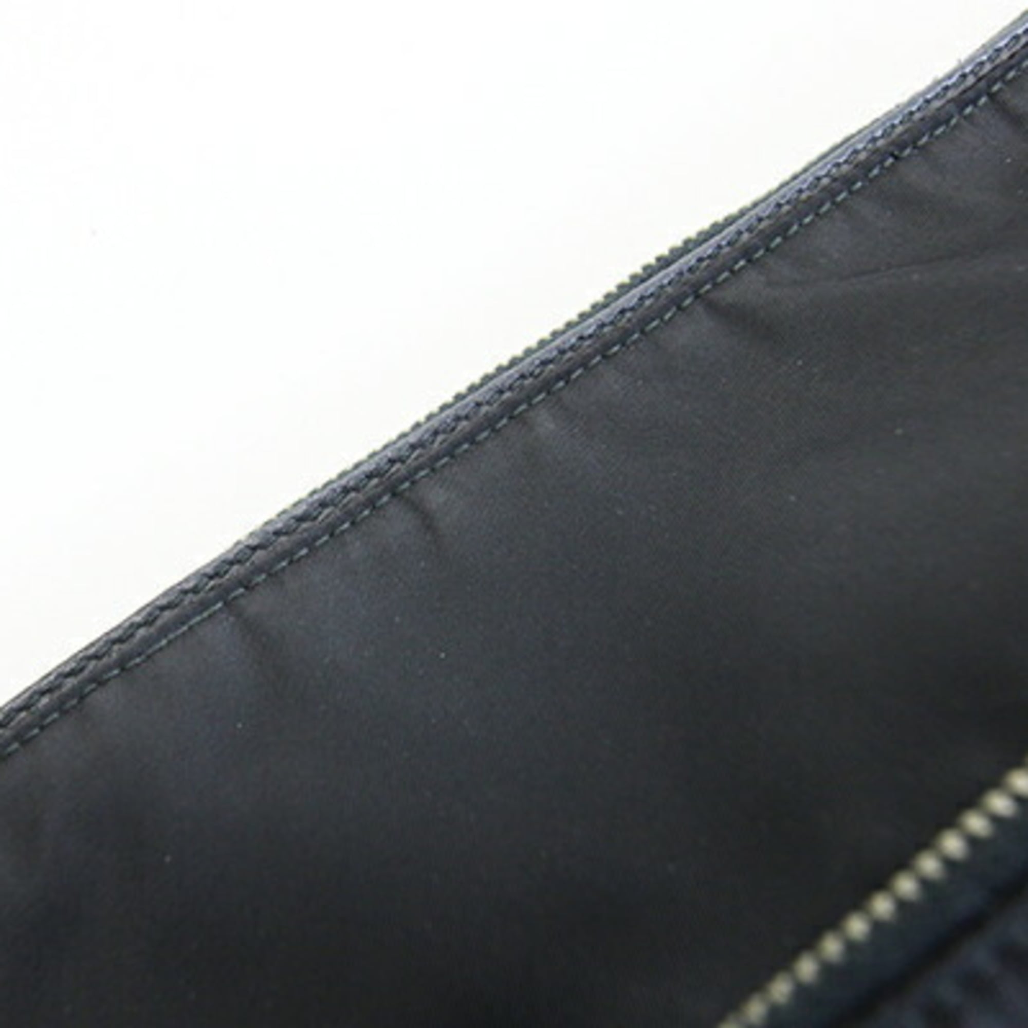 Prada Black Nylon Leather Shoulder Bag (Pre-Owned)