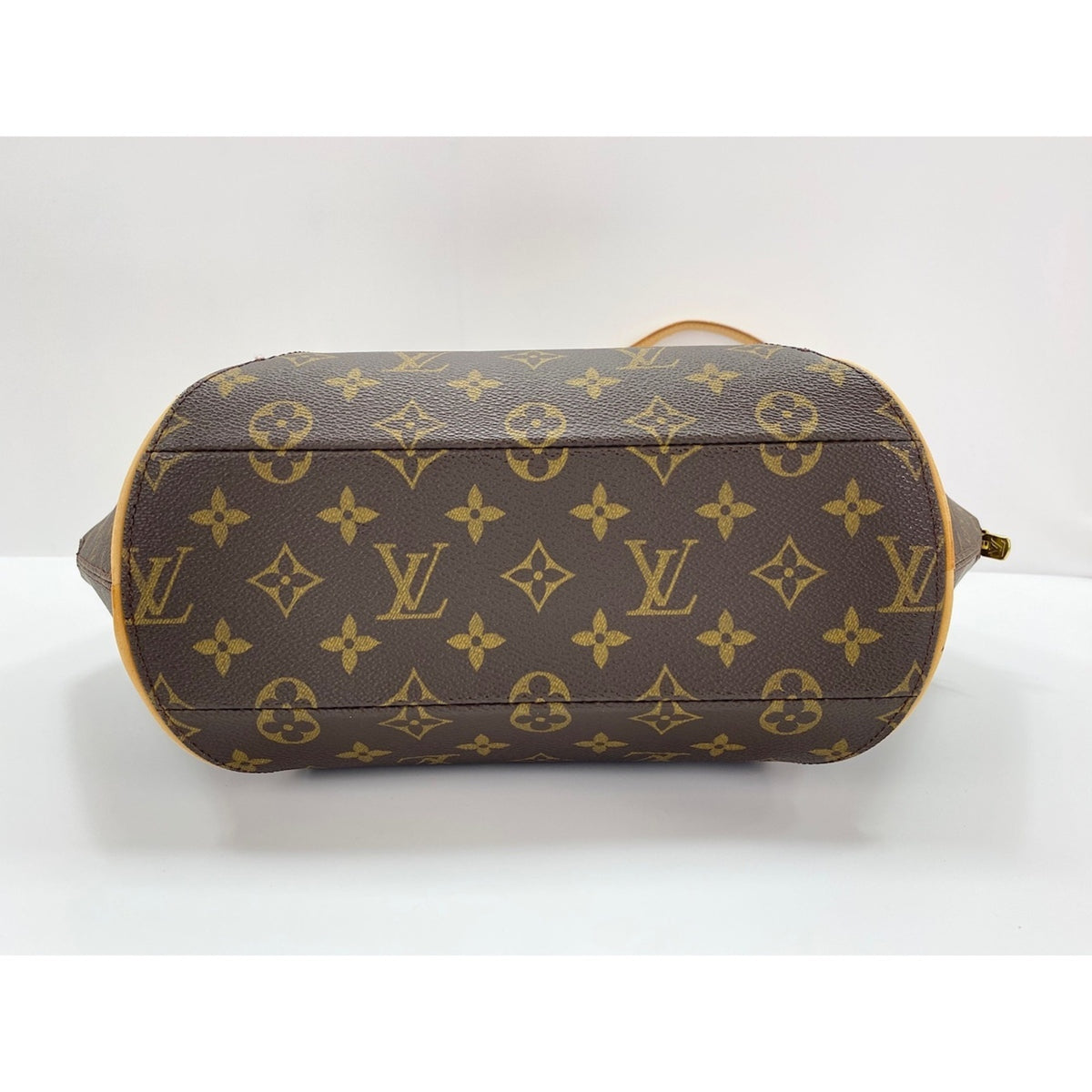 Louis Vuitton Brown Handbag (Pre-Owned)