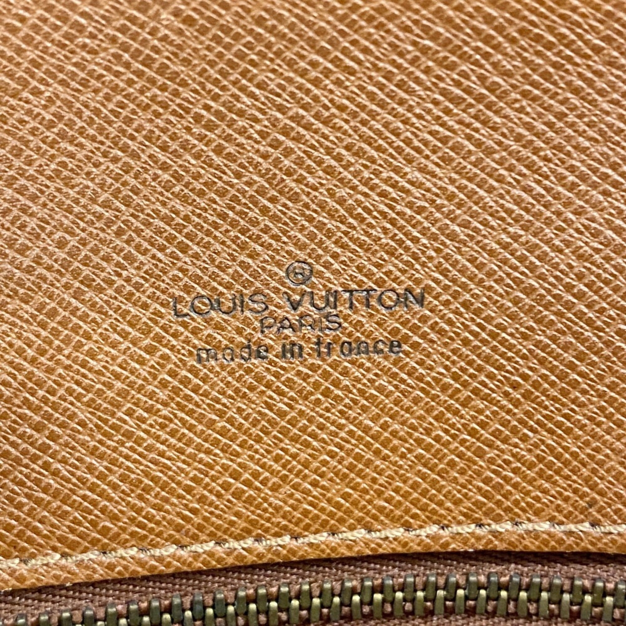 Louis Vuitton Brown Shoulder Bag (Pre-Owned)