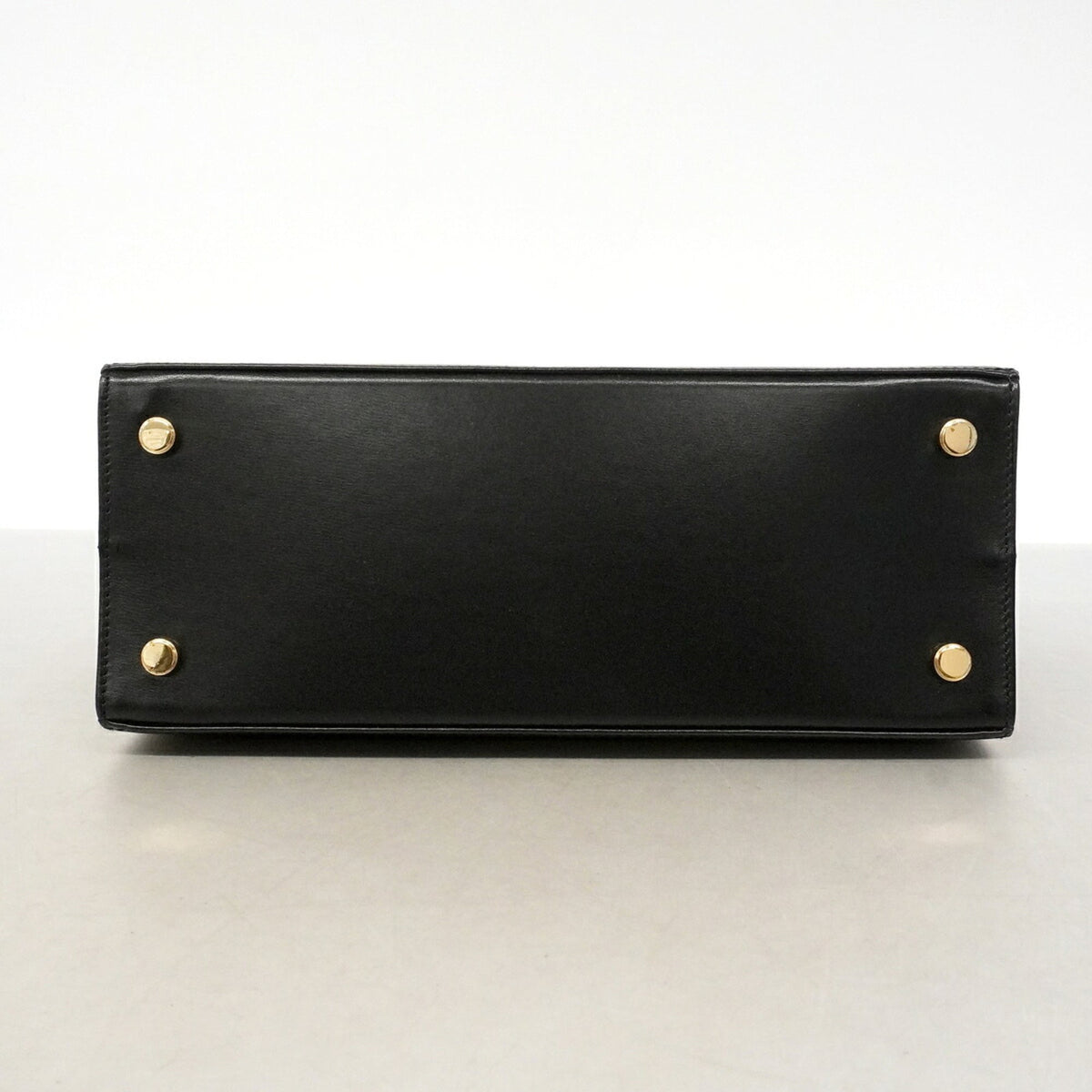 Salvatore Ferragamo Black Leather Handbag (Pre-Owned)