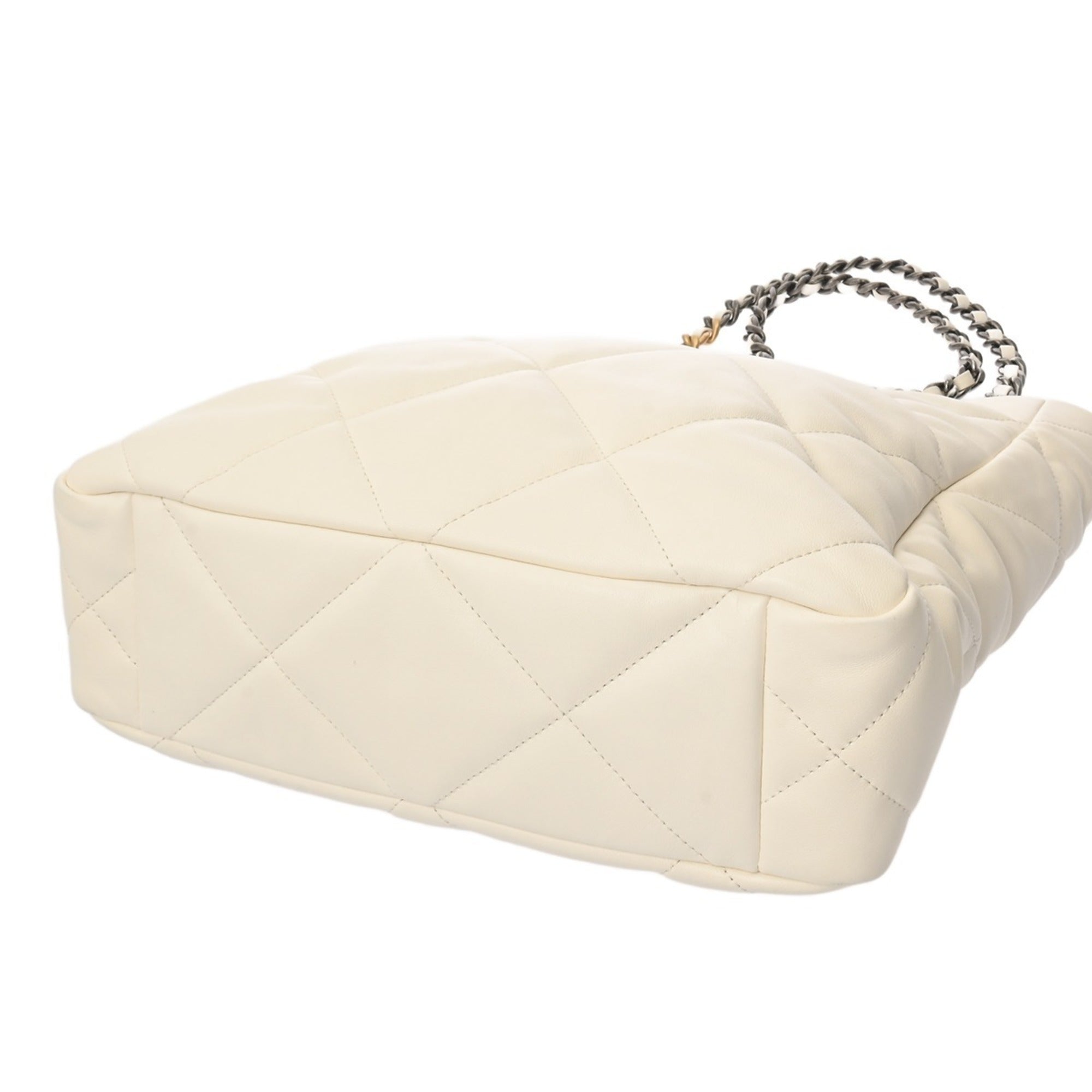 Chanel White Leather Tote Bag (Pre-Owned)