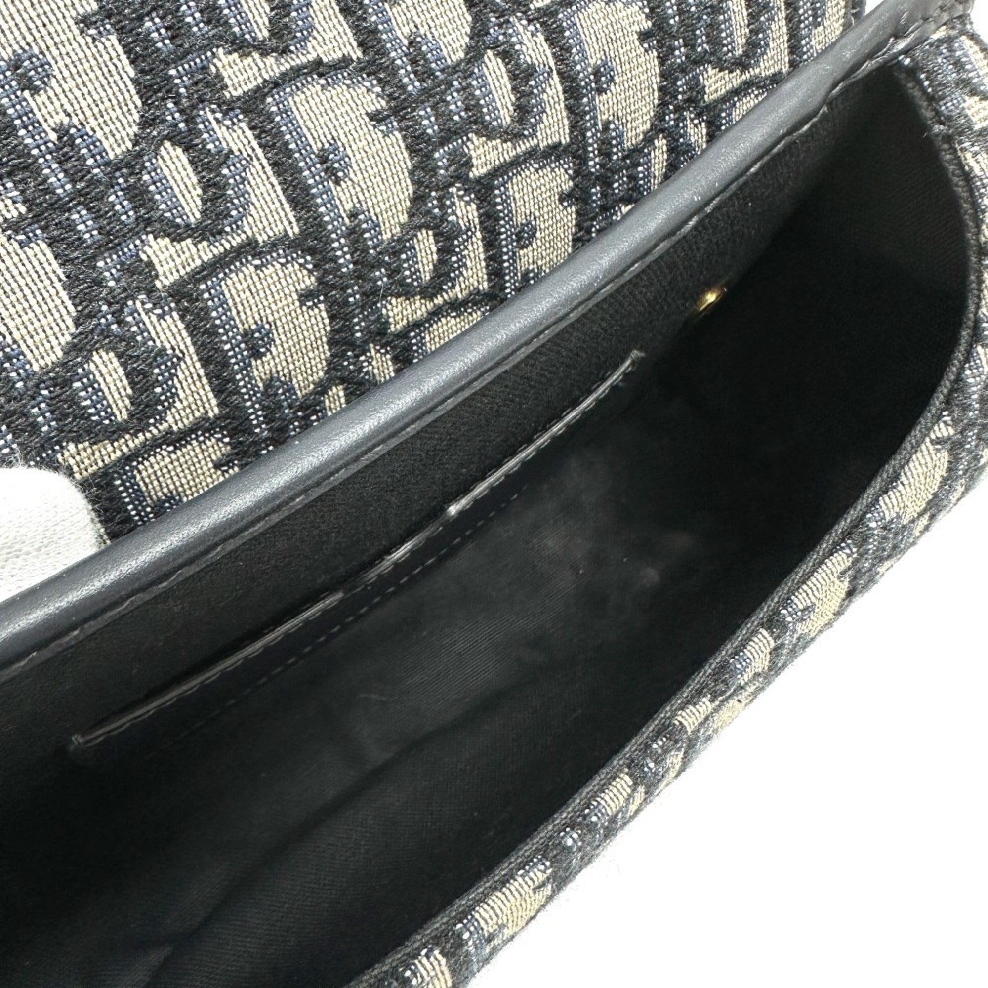 Christian Dior Gray Leather Shoulder Bag (Pre-Owned)
