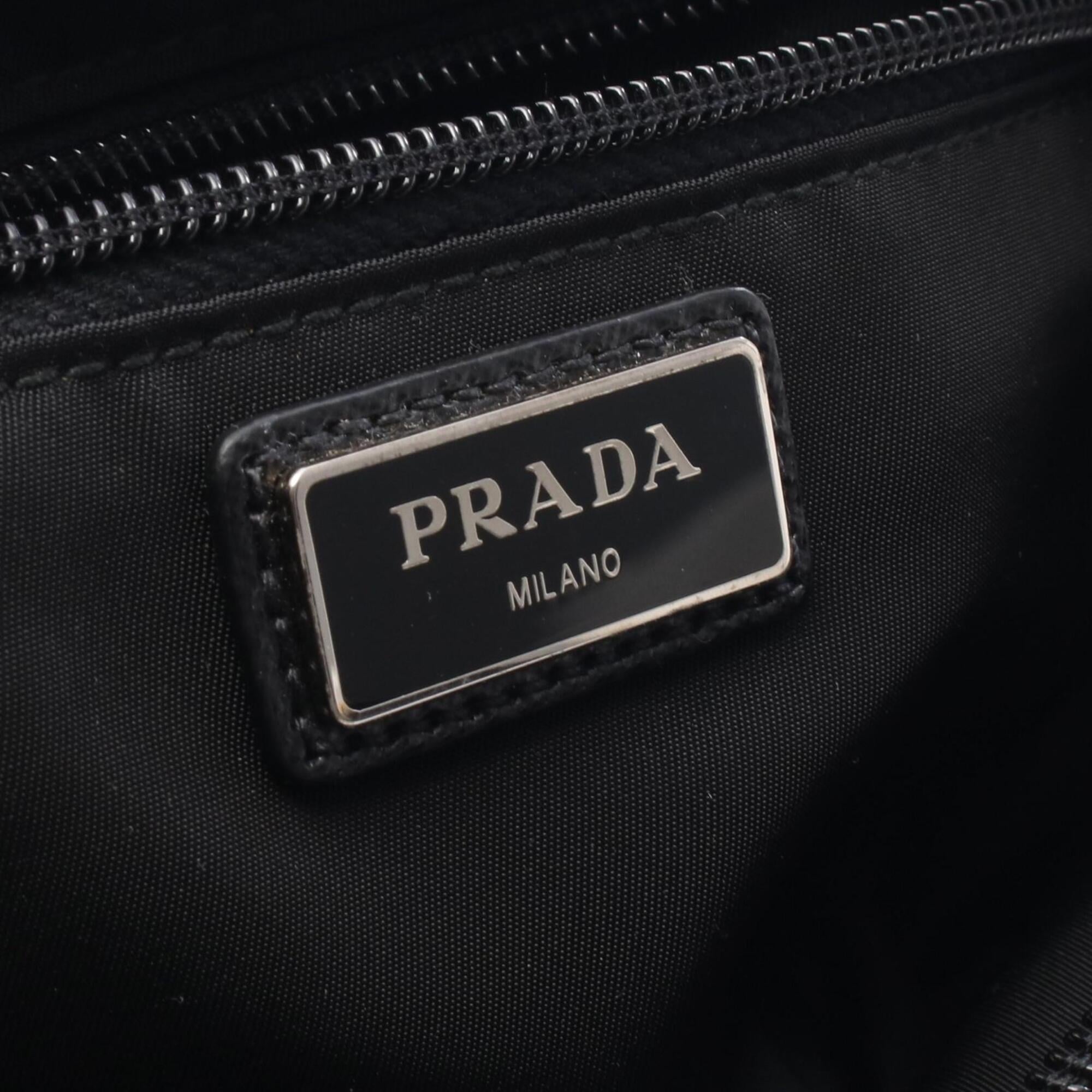Prada Black Tessuto Leather Fanny Pack (Pre-Owned)