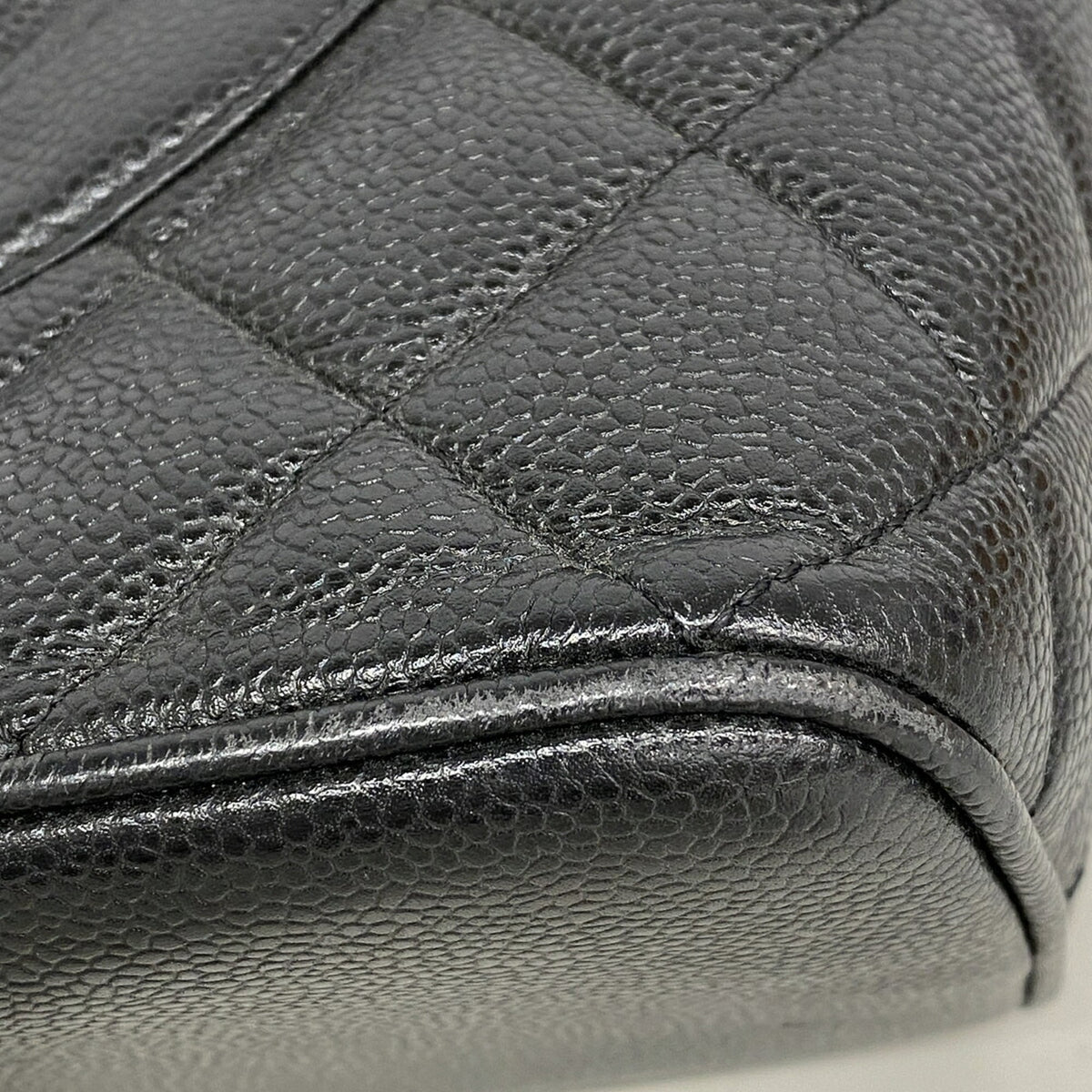 Chanel Black Grained Calfskin Tote Bag (Pre-Owned)