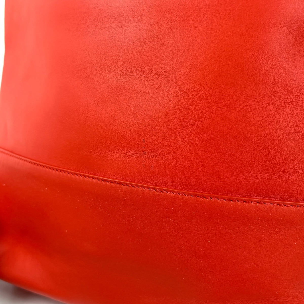 Bottega Veneta Red Color Leather Shoulder Bag (Pre-Owned)