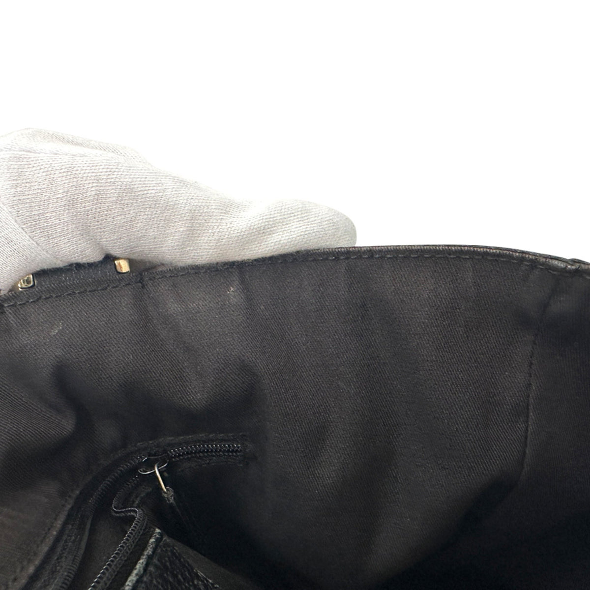 Gucci Black Monotone Gg Canvas Handbag (Pre-Owned)