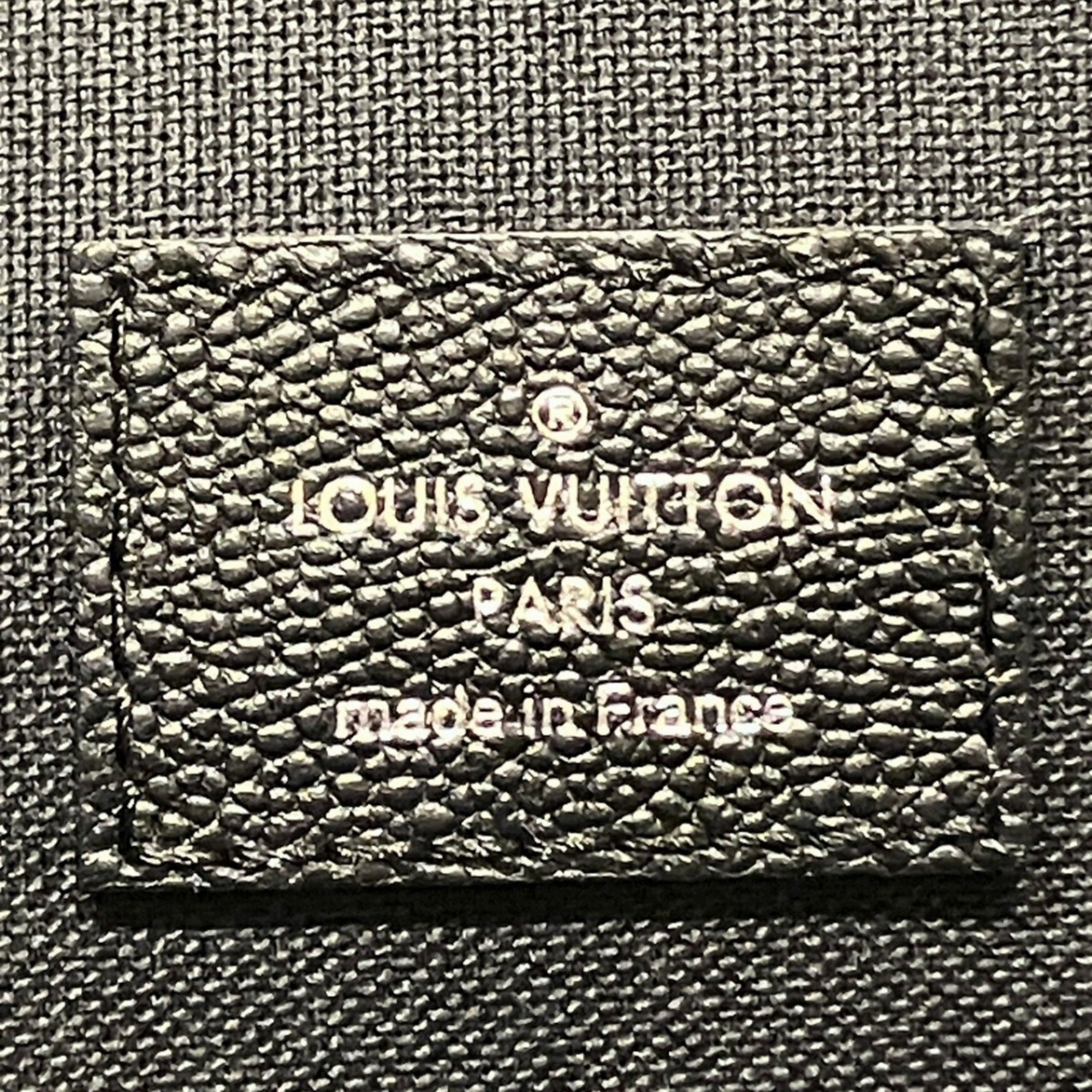 Louis Vuitton Black Epi Leather Handbag (Pre-Owned)