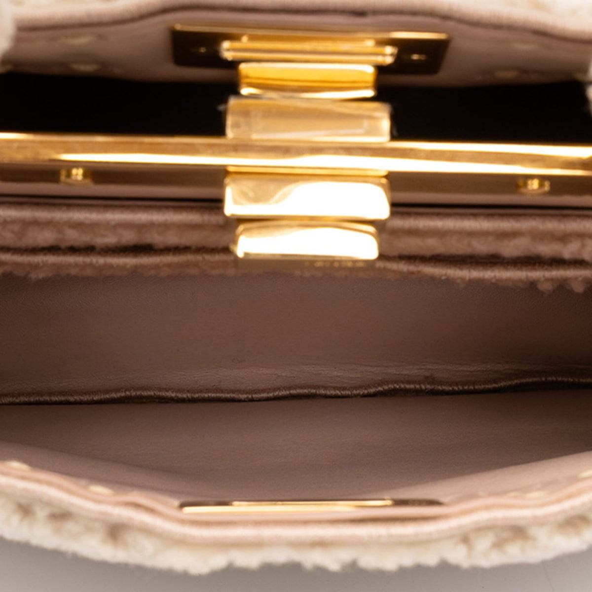 Fendi Beige Pink Leather Handbag Shoulder Bag (Pre-Owned)