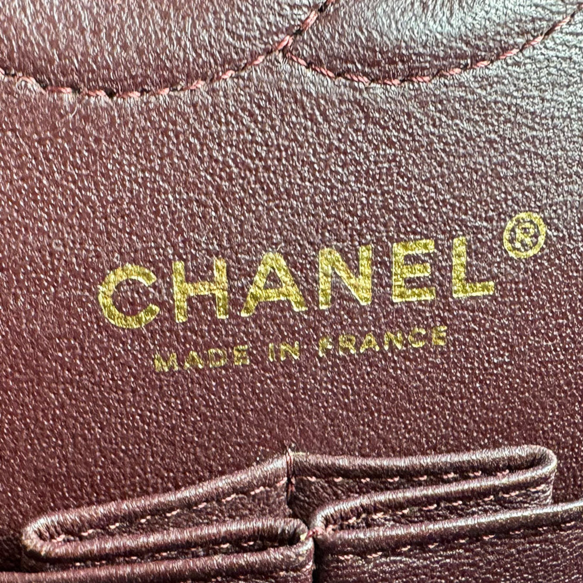 Chanel Black Grained Calfskin Shoulder Bag (Pre-Owned)