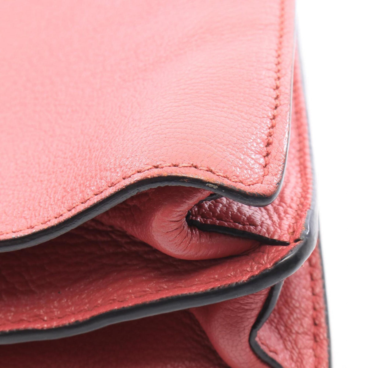 Miu Miu Pink Leather Handbag (Pre-Owned)
