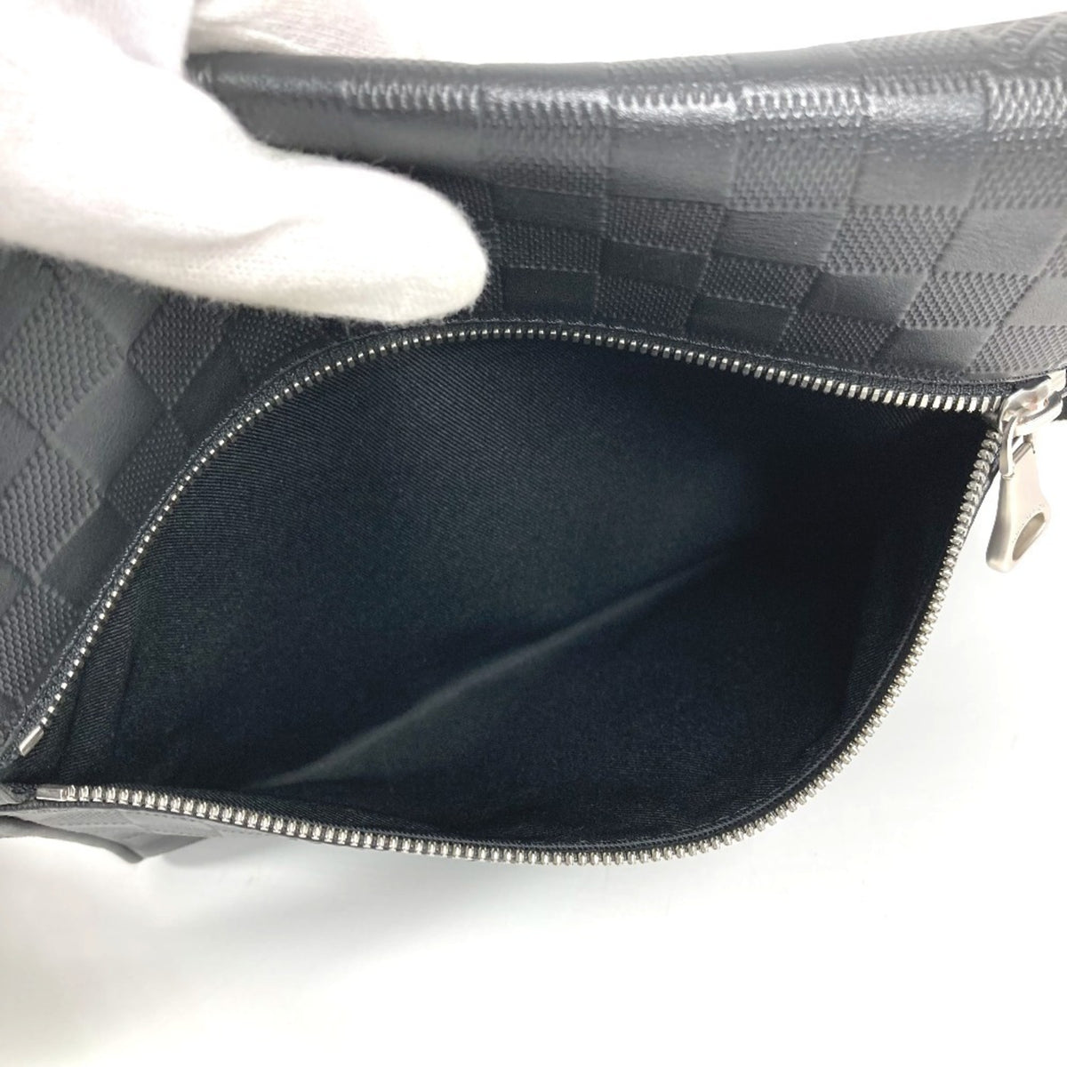 Louis Vuitton Black Onyx Damier Infini Shoulder Bag (Pre-Owned)