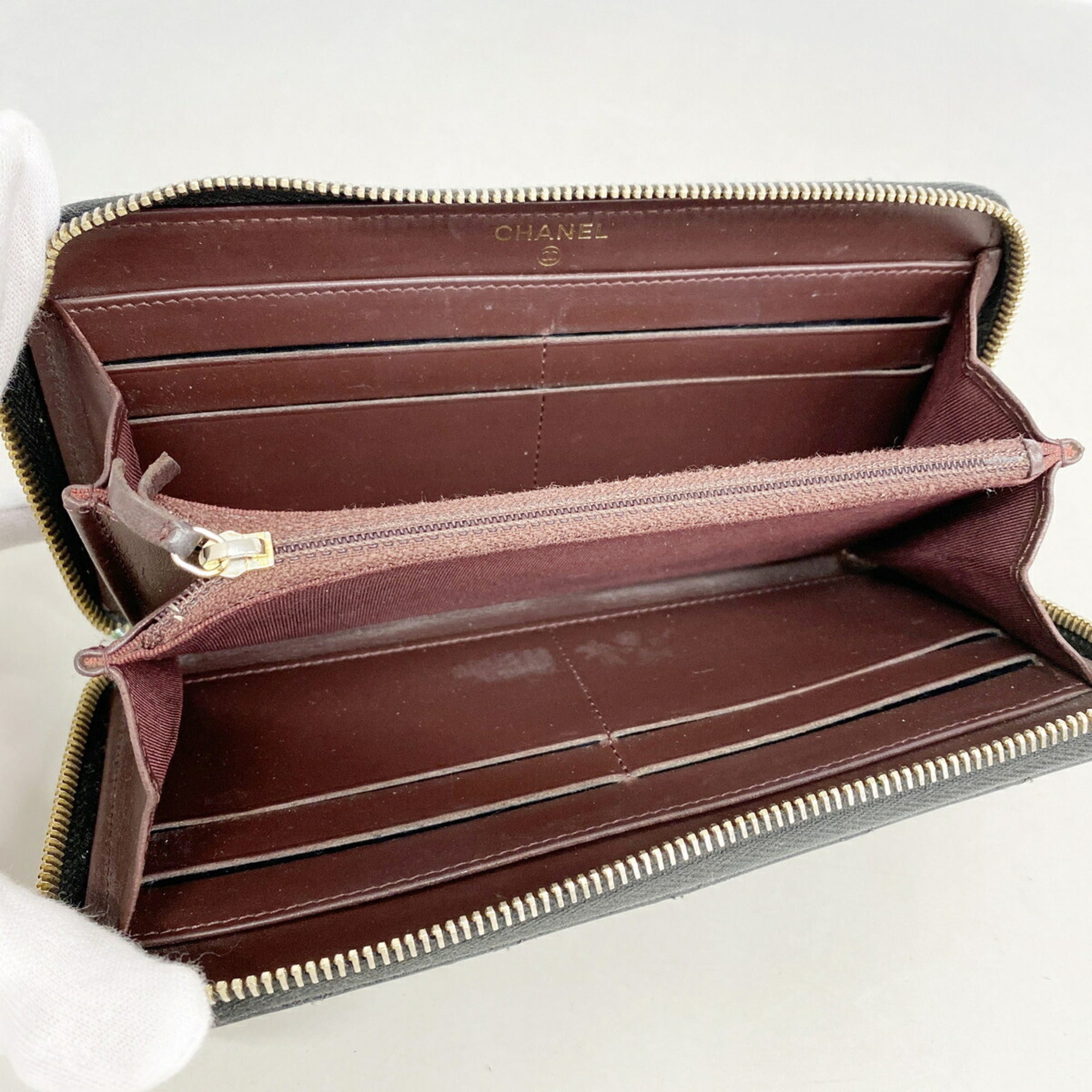 Chanel Black Grained Calfskin Long Wallet (Bi-Fold) (Pre-Owned)