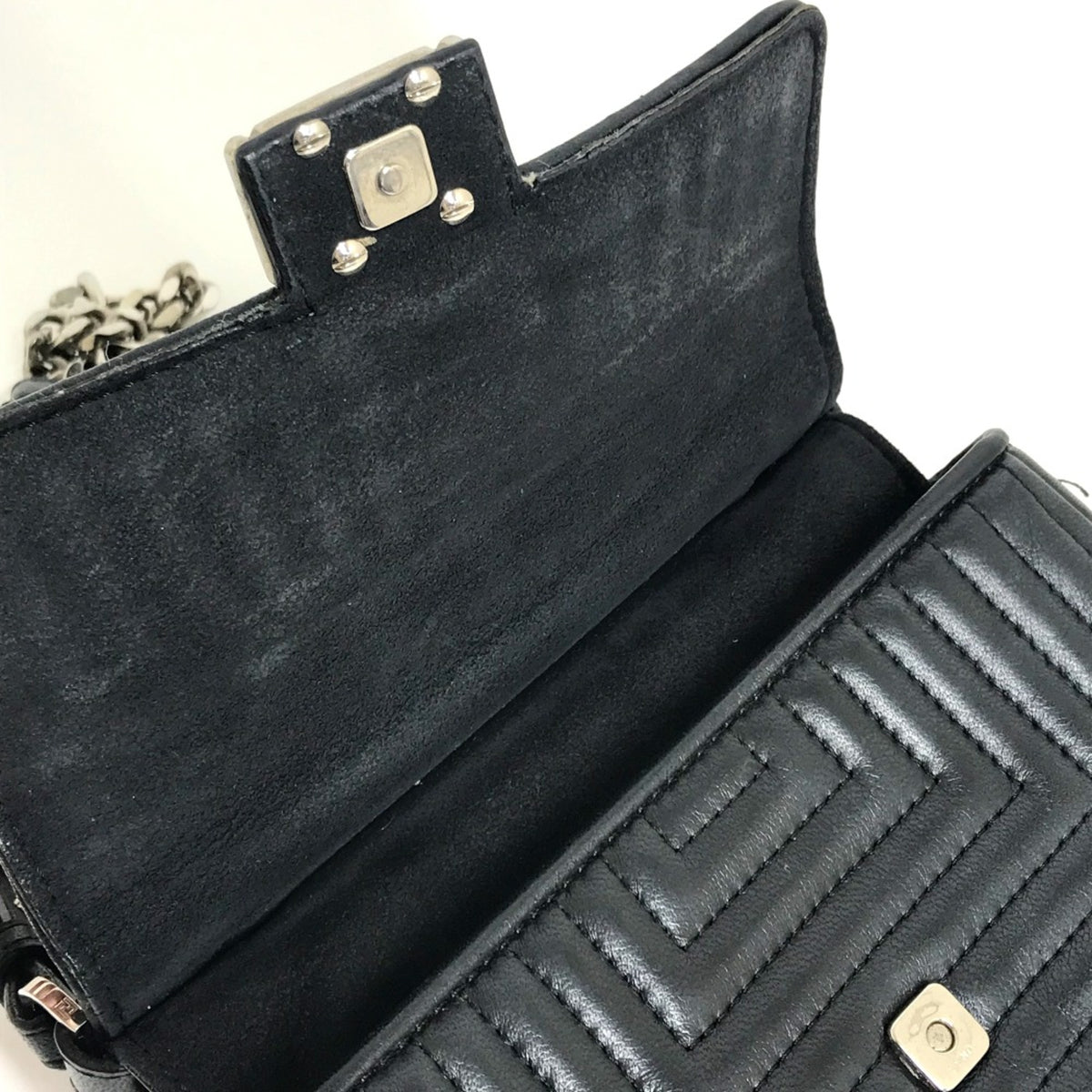 Fendi Black Leather Shoulder Bag (Pre-Owned)
