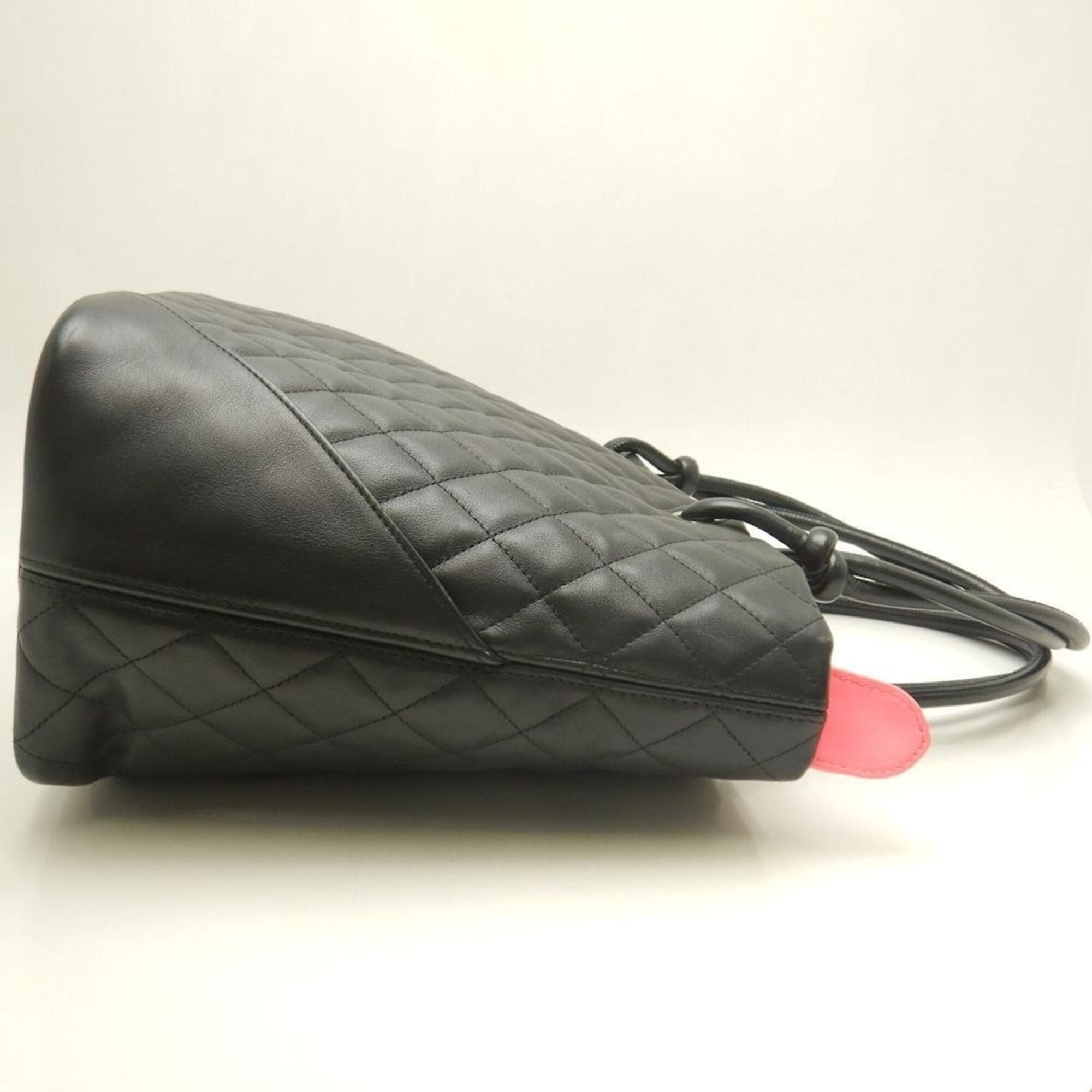 Chanel Black White Leather Tote Bag (Pre-Owned)