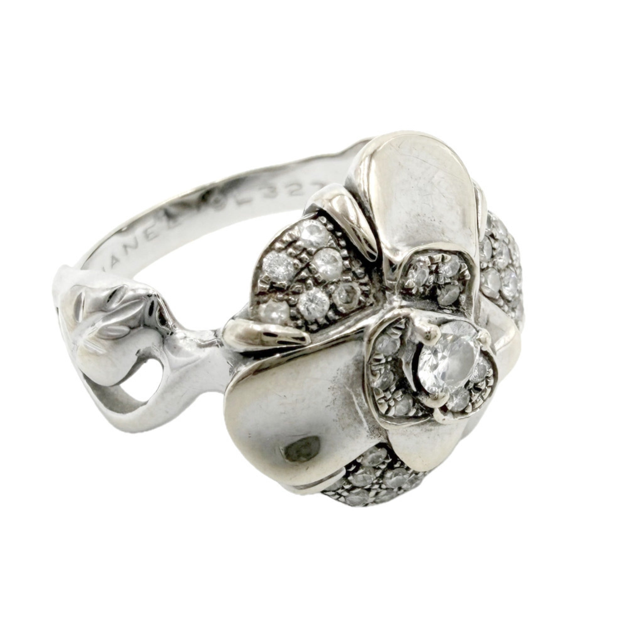 Chanel White Gold White Gold (18K) (Pre-Owned)