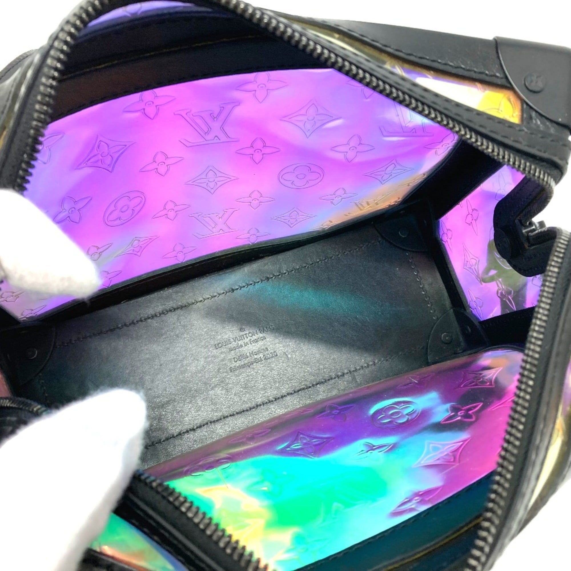 Louis Vuitton Black Leather Shoulder Bag (Pre-Owned)