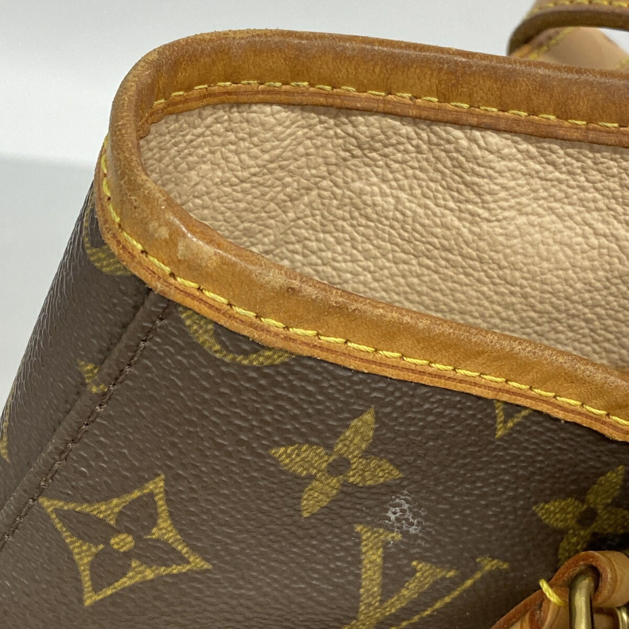 Louis Vuitton Brown Tote Bag (Pre-Owned)