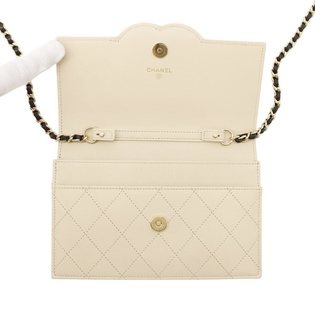 Chanel Beige Black Grained Calfskin Chain/Shoulder Wallet (Pre-Owned)