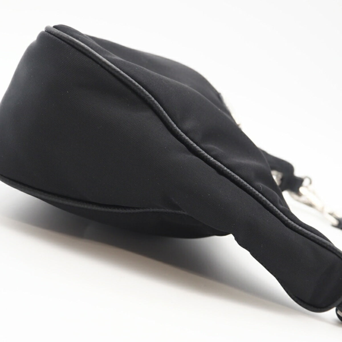Prada Black Leather Shoulder Bag (Pre-Owned)