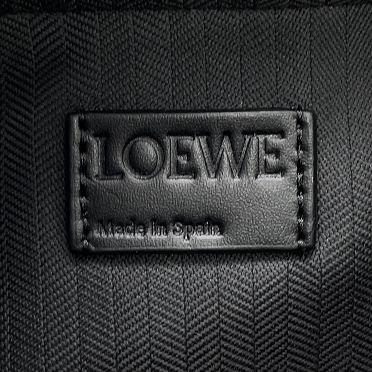 Loewe Black Leather Shoulder Bag Sling Bag (Pre-Owned)