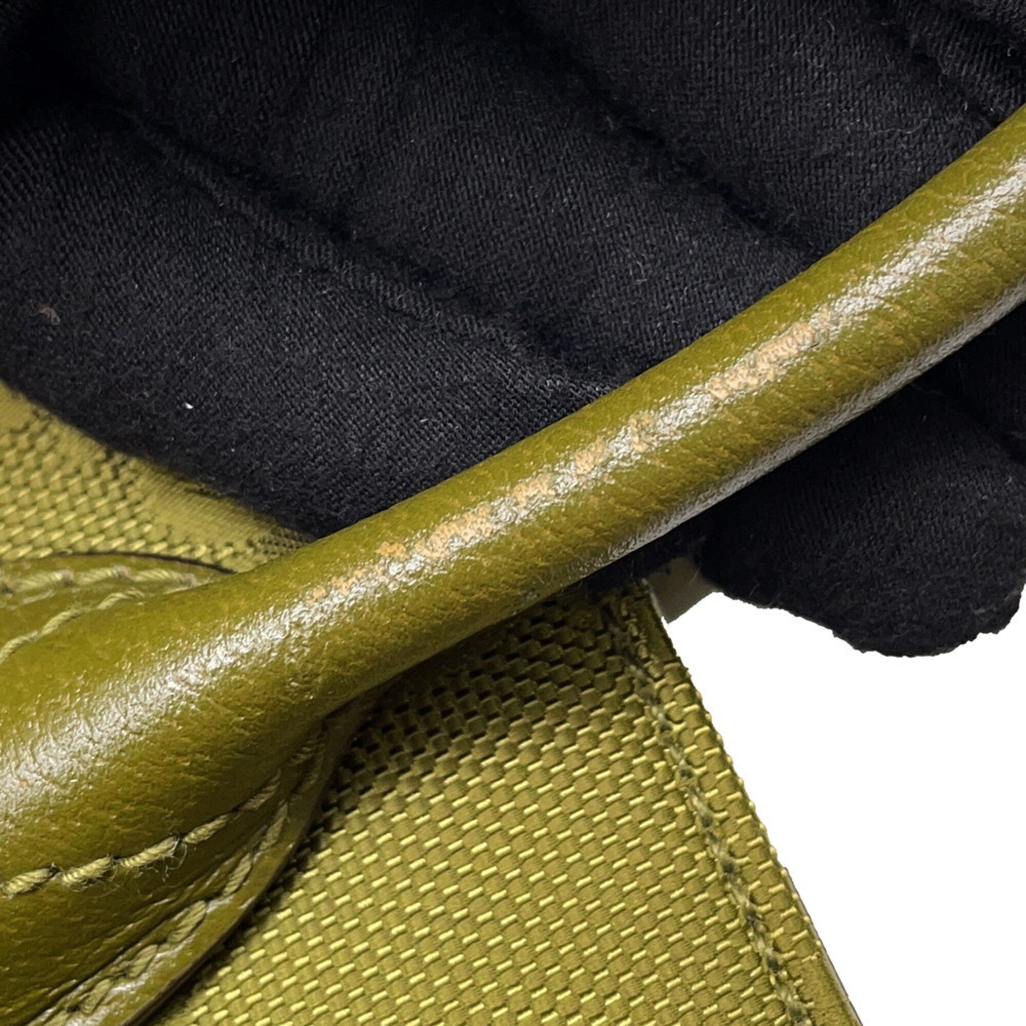 Gucci Green Nylon Handbag Tote Bag (Pre-Owned)