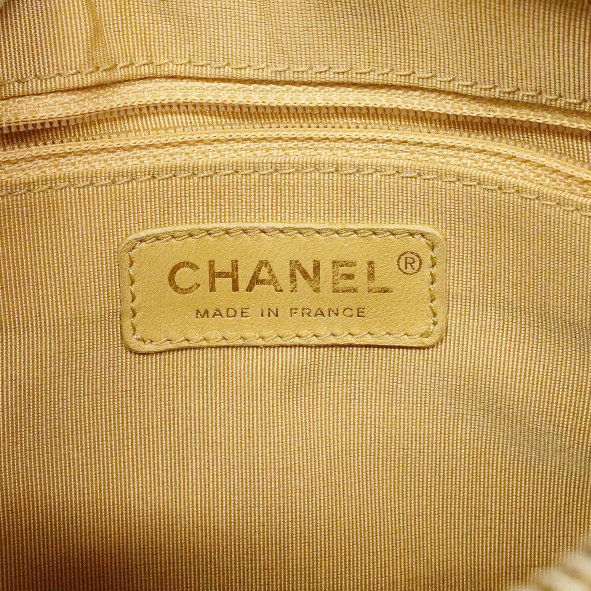 Chanel Brown Grained Calfskin Shoulder Bag (Pre-Owned)