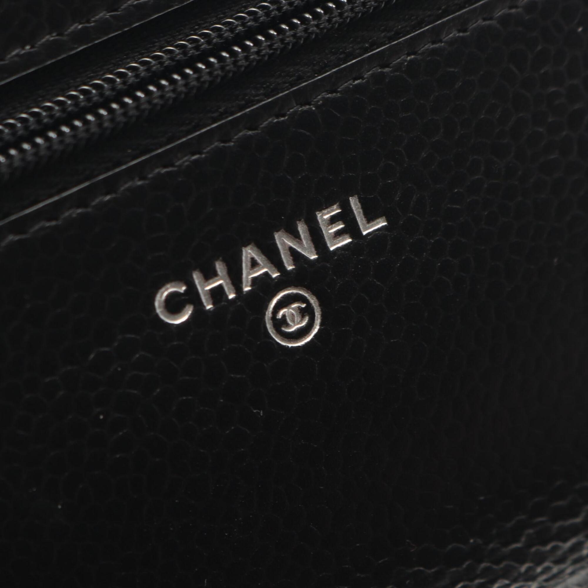 Chanel Black Grained Calfskin Handbag Shoulder Bag (Pre-Owned)