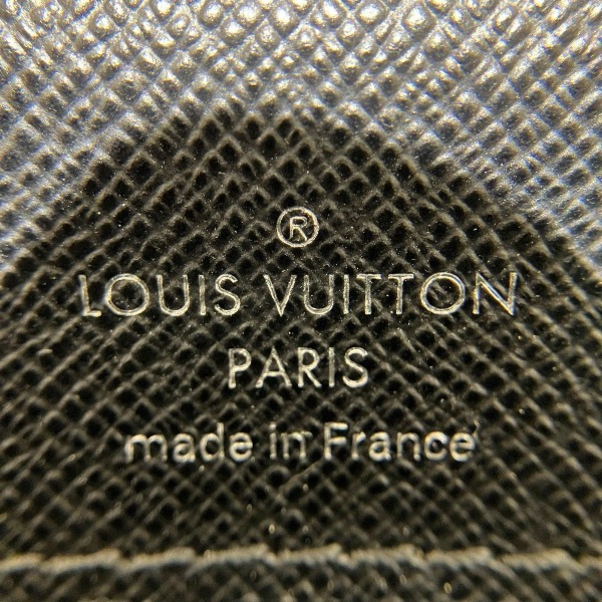 Louis Vuitton Black Leather Handbag (Pre-Owned)