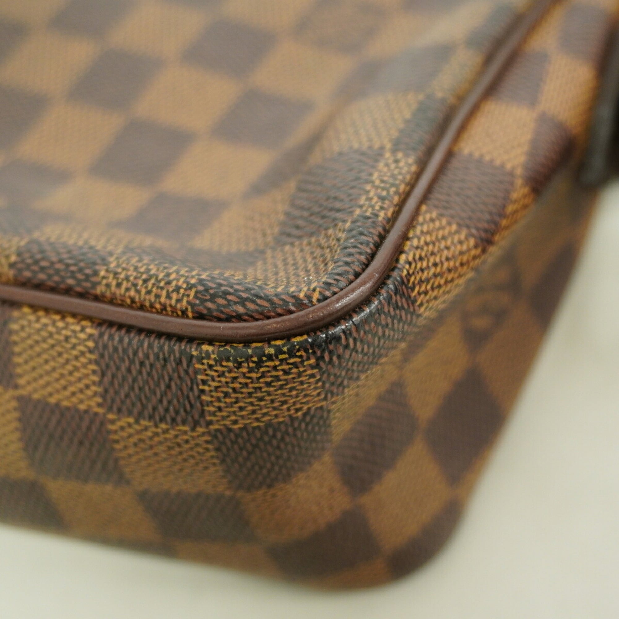 Louis Vuitton Ebene Shoulder Bag (Pre-Owned)