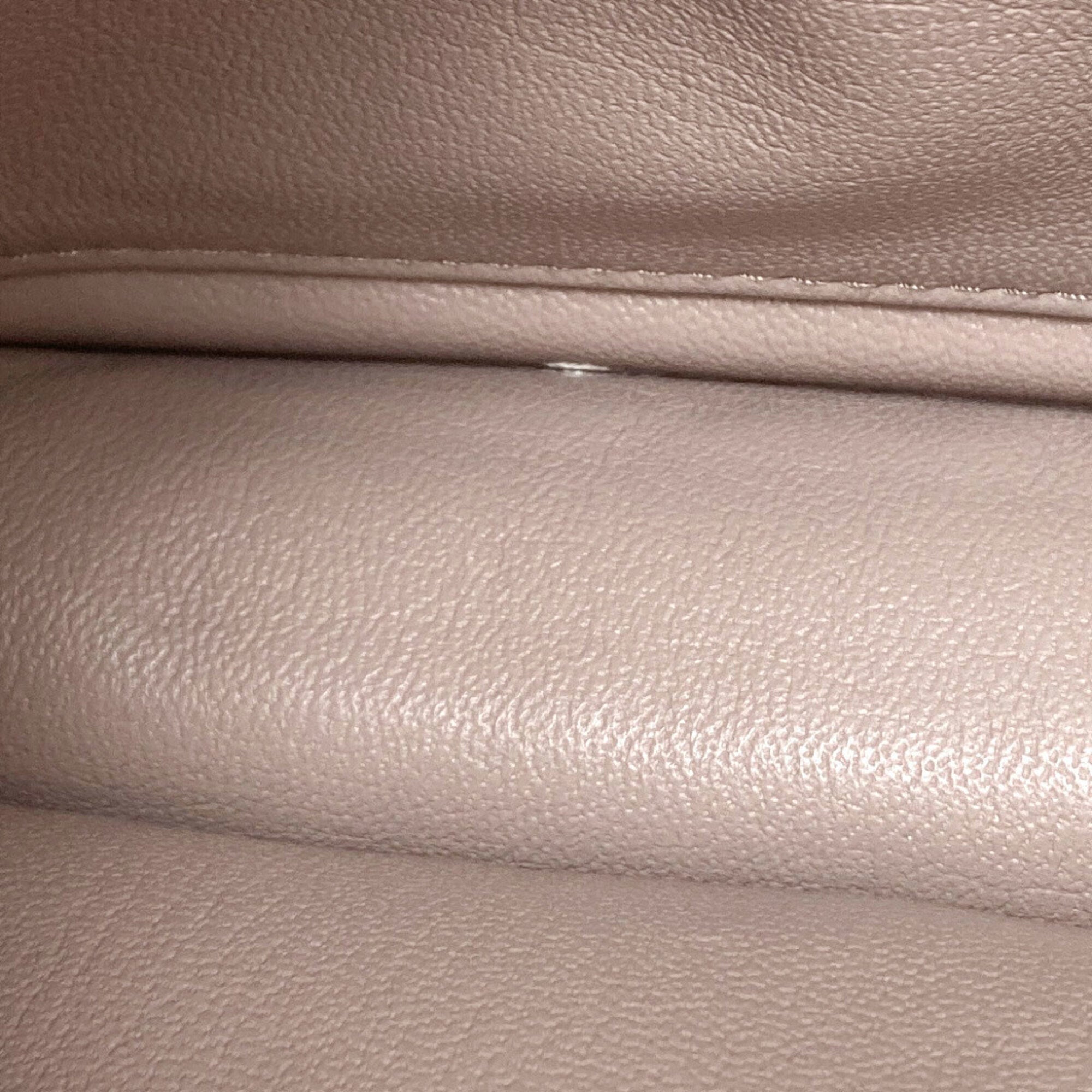Miu Miu White Leather Handbag (Pre-Owned)
