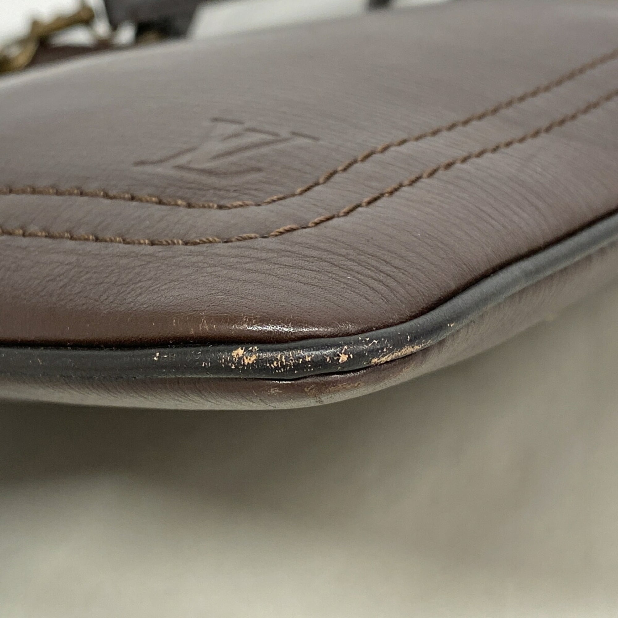 Louis Vuitton Coffee Shoulder Bag (Pre-Owned)