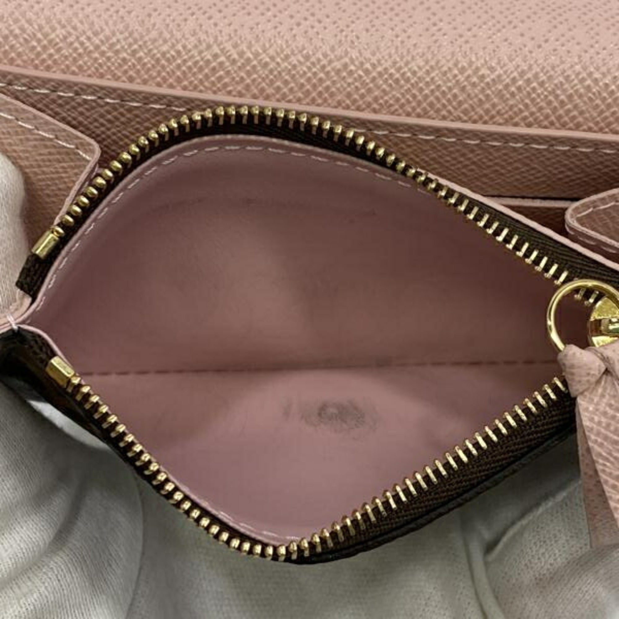 Louis Vuitton Monogram Rose Ballerine Monogram Coin Purse/Coin Case (Pre-Owned)