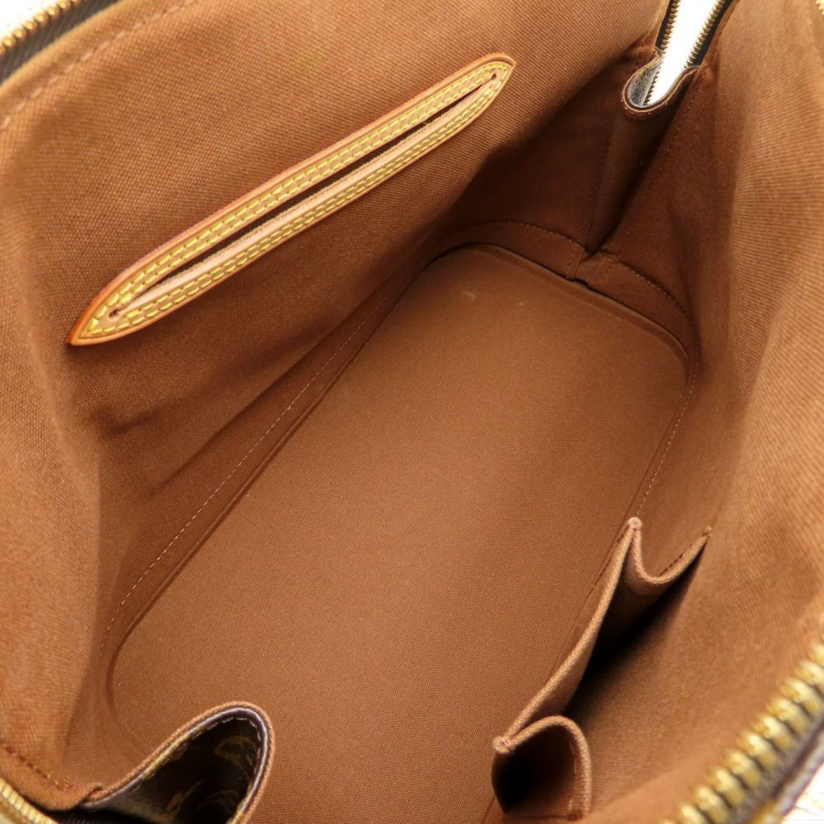 Louis Vuitton Brown Monogram Monogram Handbag (Pre-Owned)