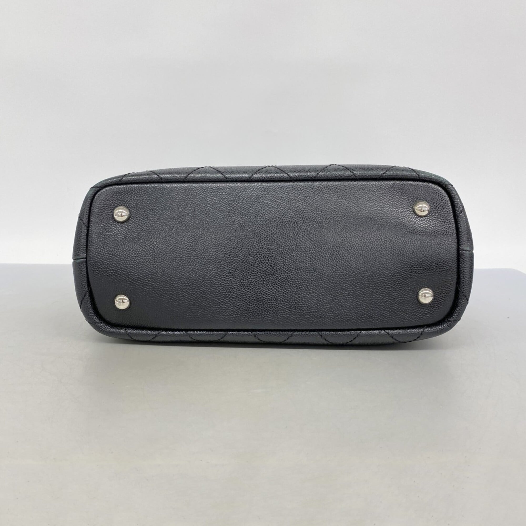 Chanel Black Grained Calfskin Tote Bag (Pre-Owned)