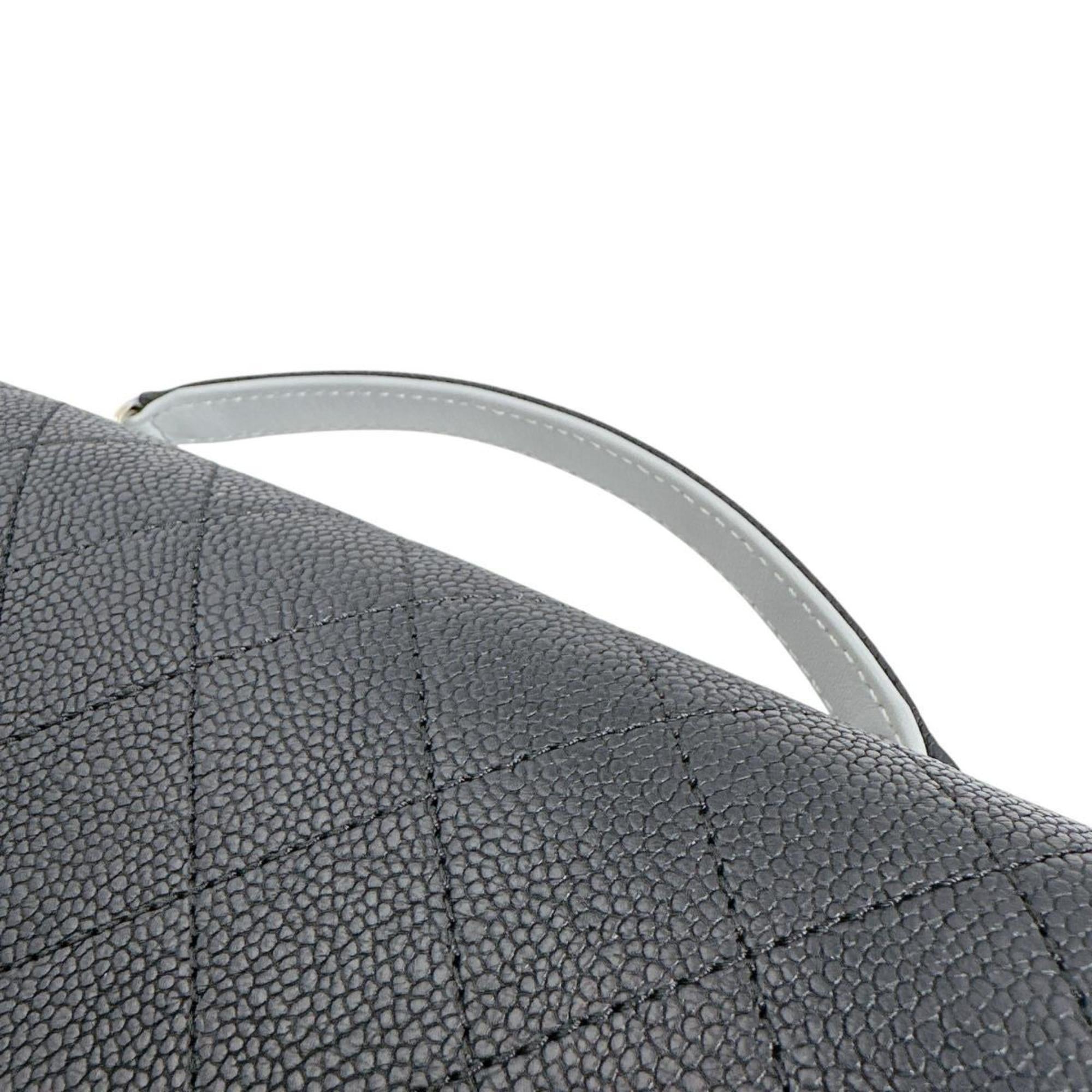 Chanel Black Grained Calfskin Shoulder Bag (Pre-Owned)