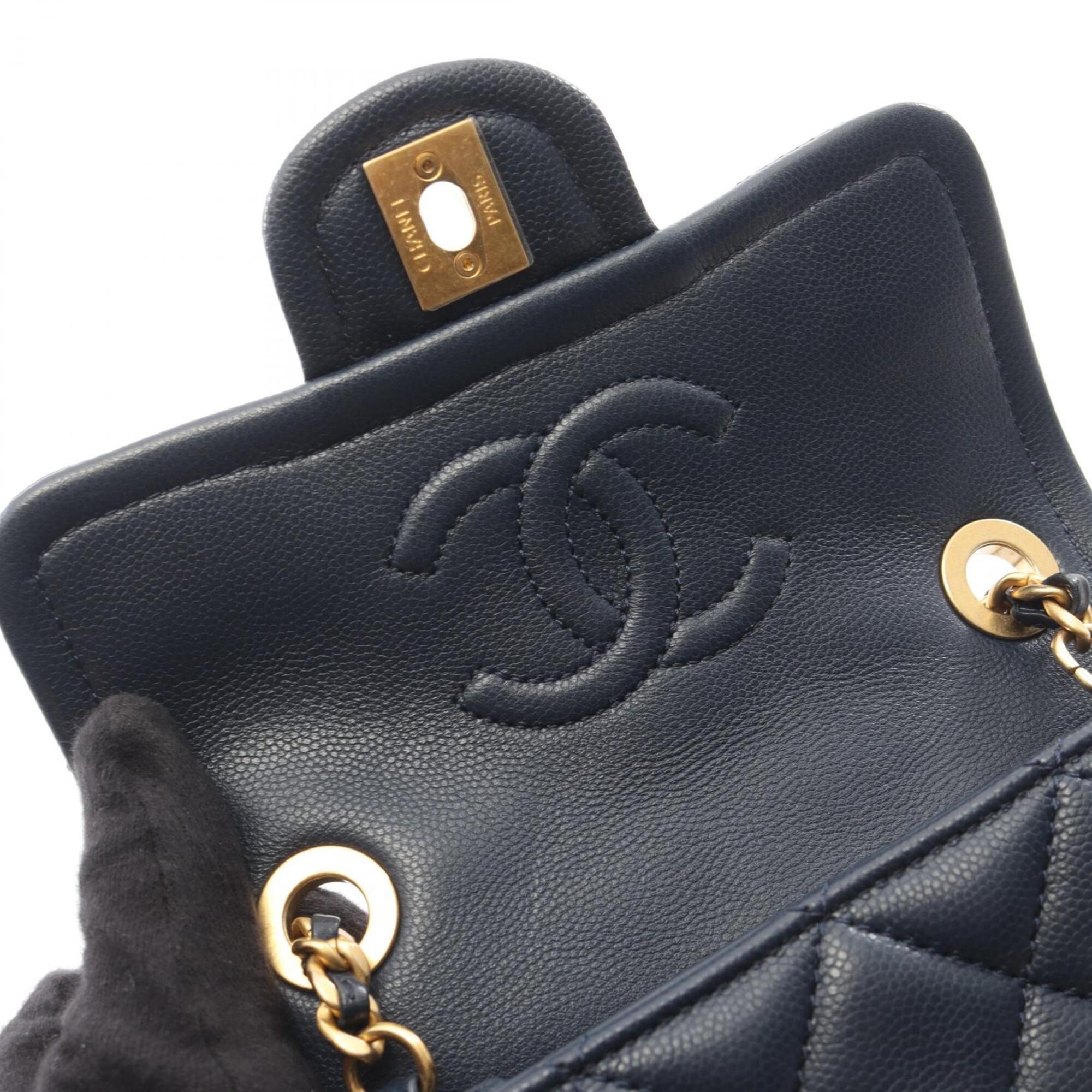 Chanel Matelasse Navy Leather Handbag Shoulder Bag (Pre-Owned)