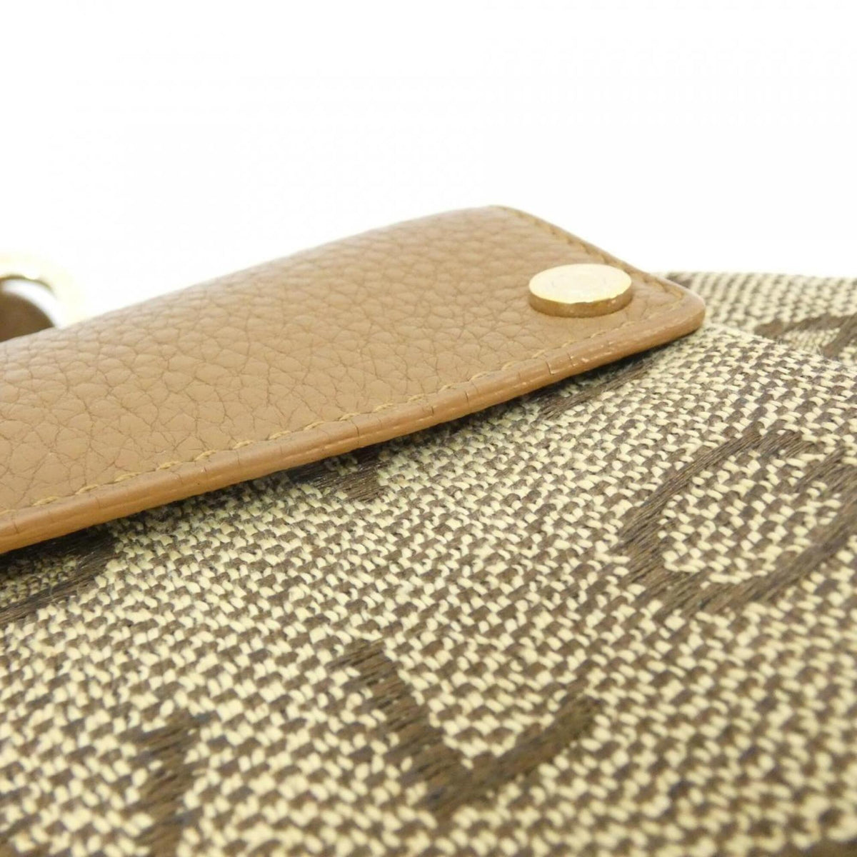 Bvlgari Beige Brown Canvas Shoulder Bag (Pre-Owned)