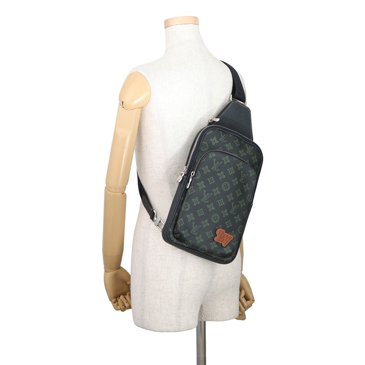 Louis Vuitton Dark Green Monogram Monogram Handbag Sling Bag (Pre-Owned)