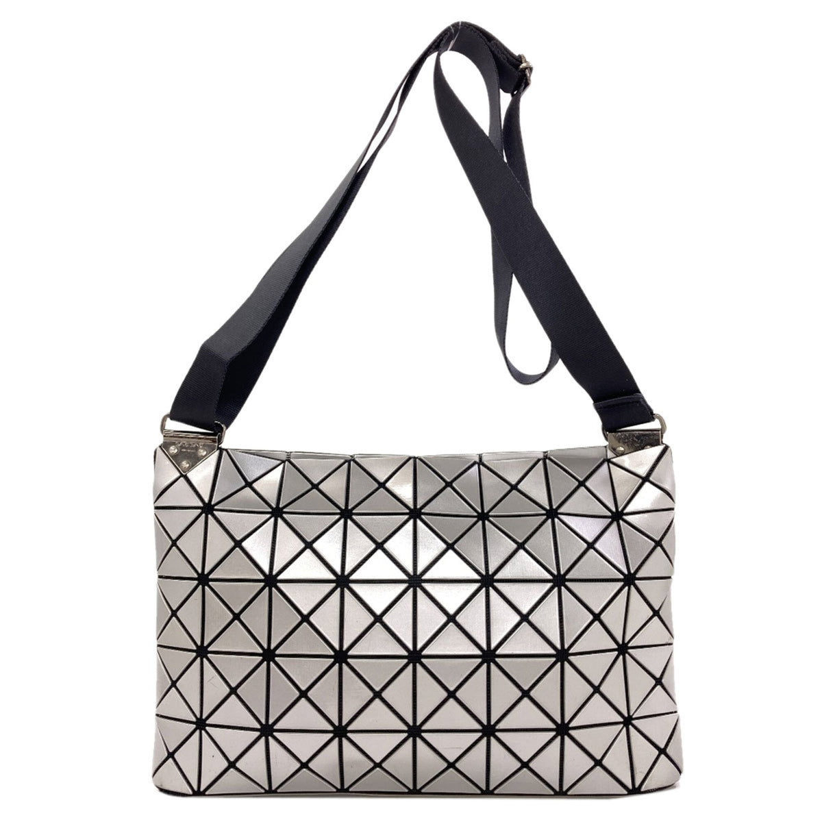Issey Miyake Silver Pvc Shoulder Bag (Pre-Owned)