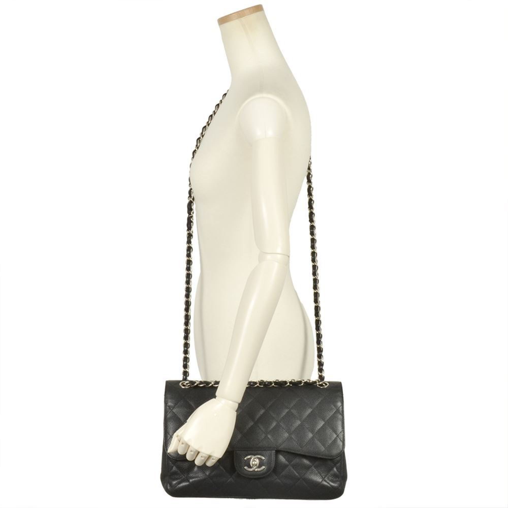 Chanel Black Grained Calfskin Shoulder Bag (Pre-Owned)