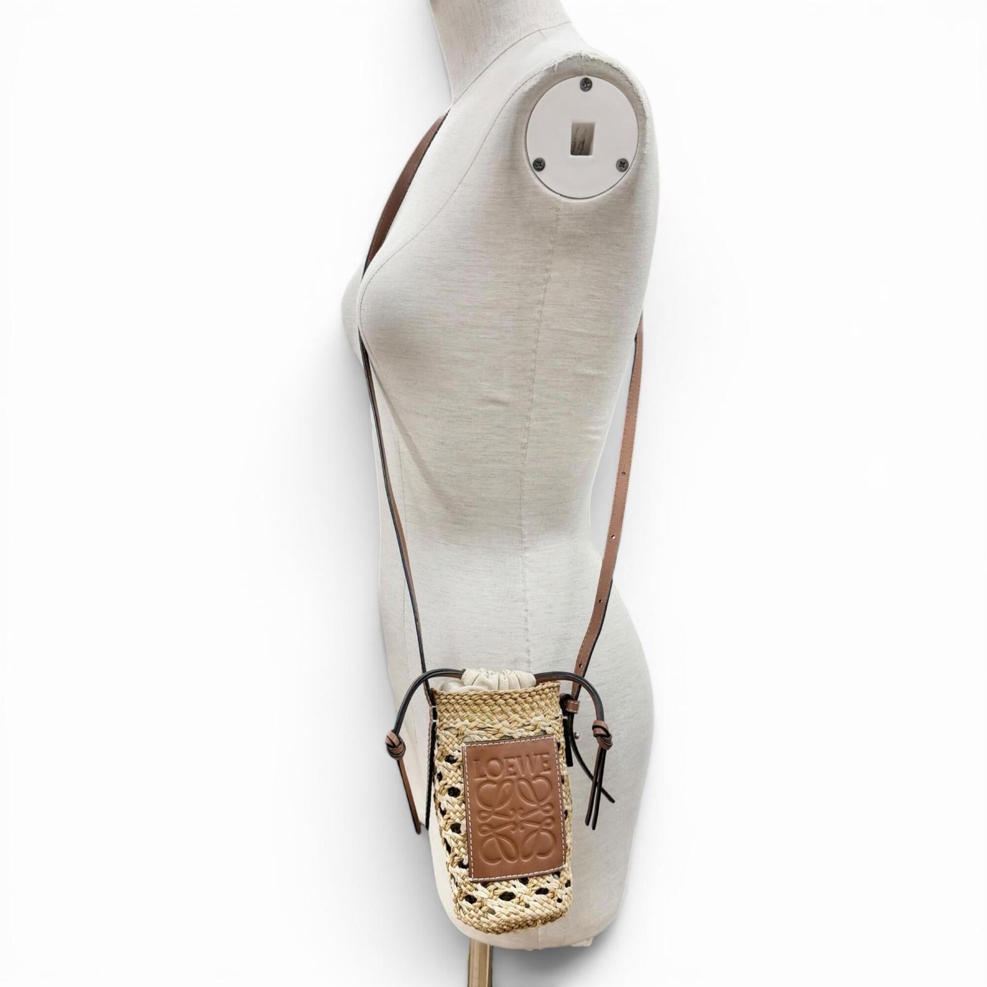 Loewe Beige Brown Raffia Leather Shoulder Bag (Pre-Owned)